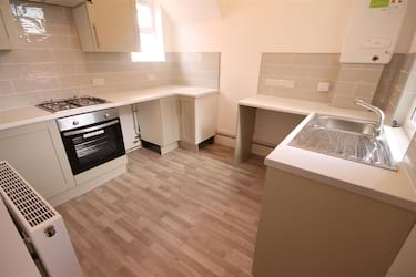 3 bed flat, Whitefield Terrace, Newcastle Upon Tyne, Newcastle, NE6 5DT